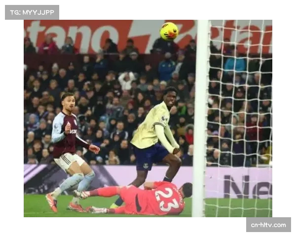 阿斯顿维拉主场不敌埃弗顿 积分榜第三位置遭遇挑战